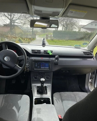 Volkswagen Passat cena 13000 przebieg: 320000, rok produkcji 2005 z Nowy Targ małe 137